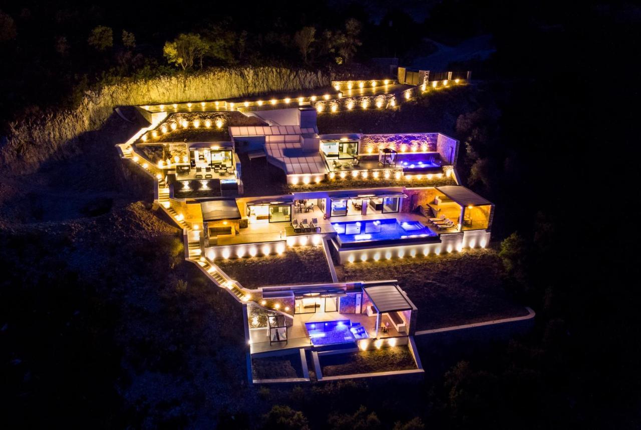 Desun Suites Kolonion エクステリア 写真