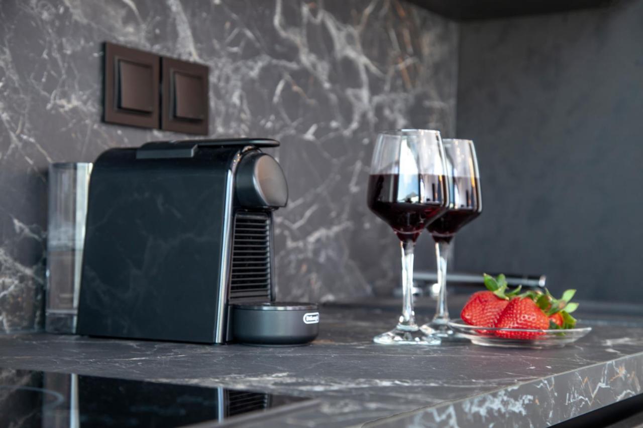 Desun Suites Kolonion エクステリア 写真